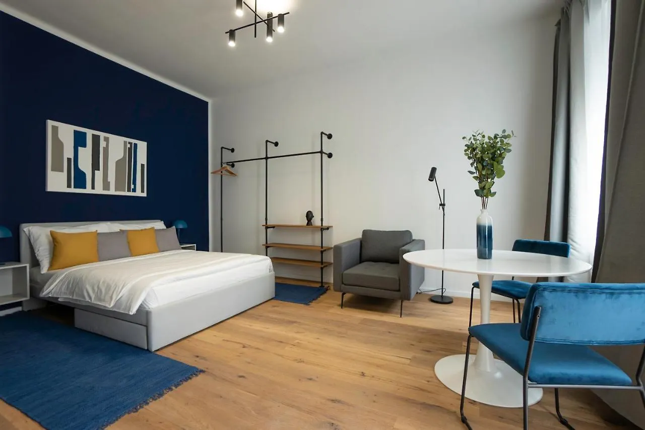 Contemporary Apartment With A Balcony. Wien